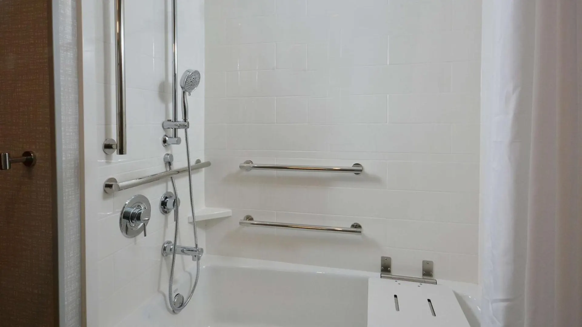 Hampton Inn & Suites Charlotte North I 485 Hotel