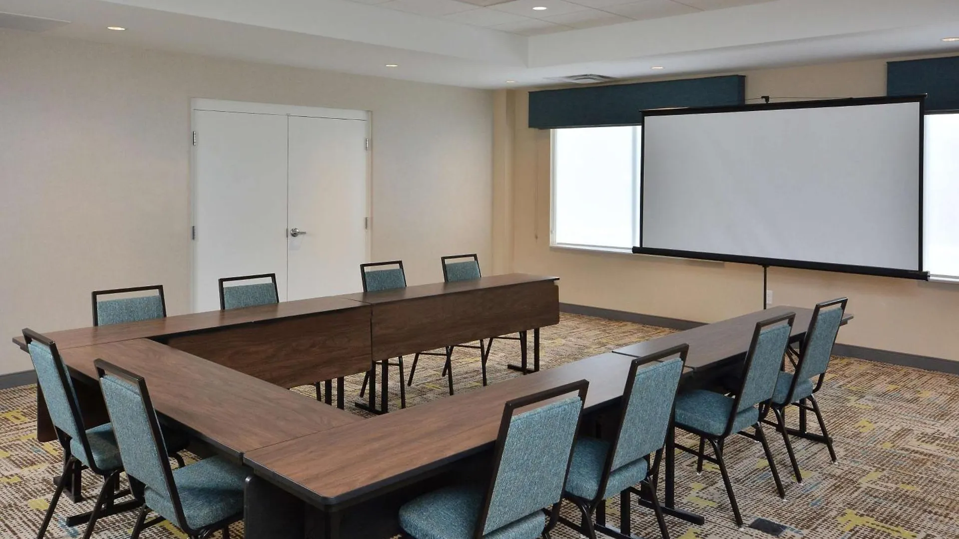 Hampton Inn & Suites Charlotte North I 485 Hotel