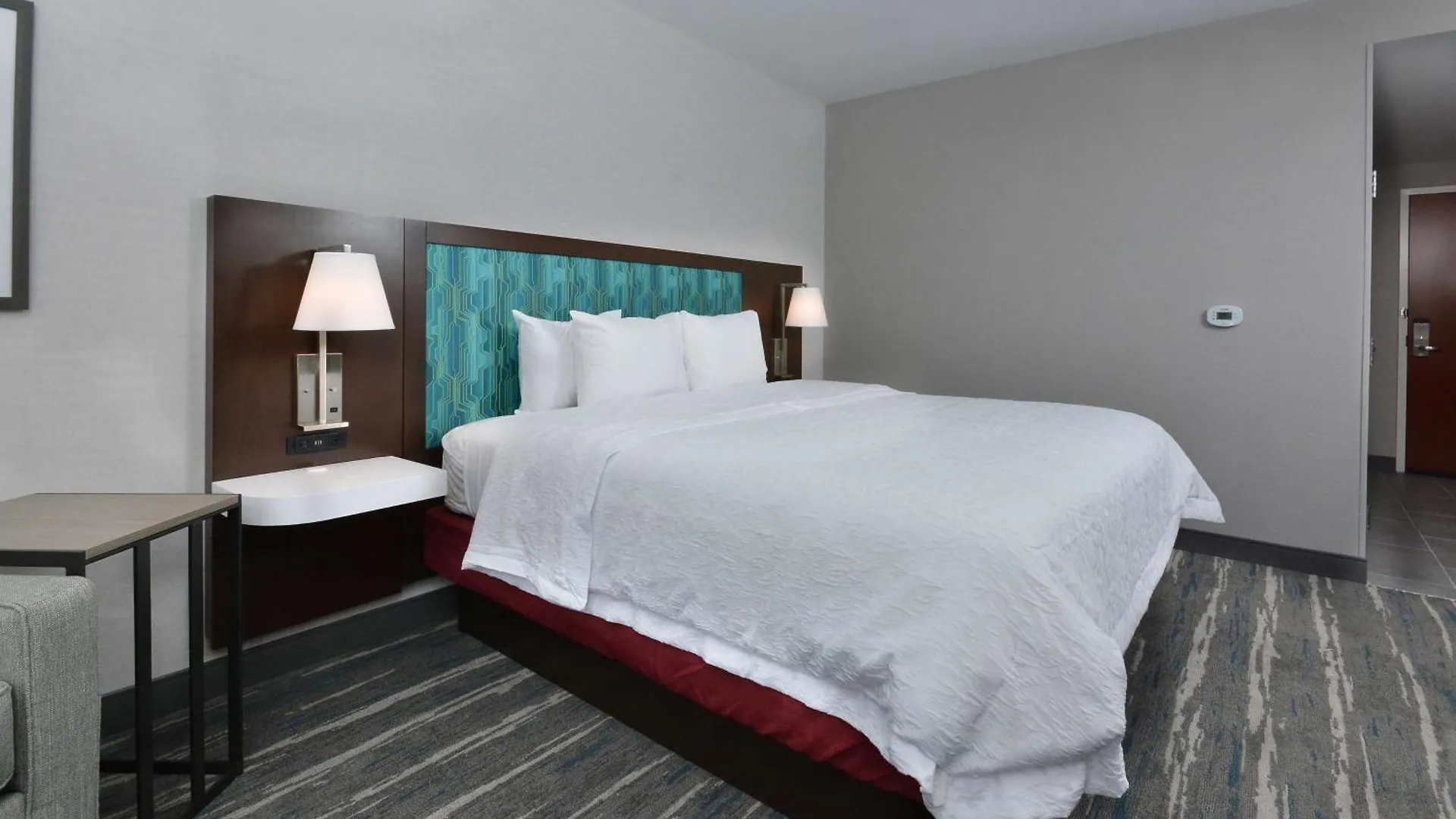 Hampton Inn & Suites Charlotte North I 485
