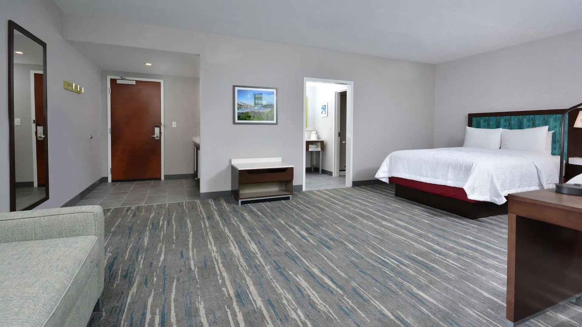 Hampton Inn & Suites Charlotte North I 485